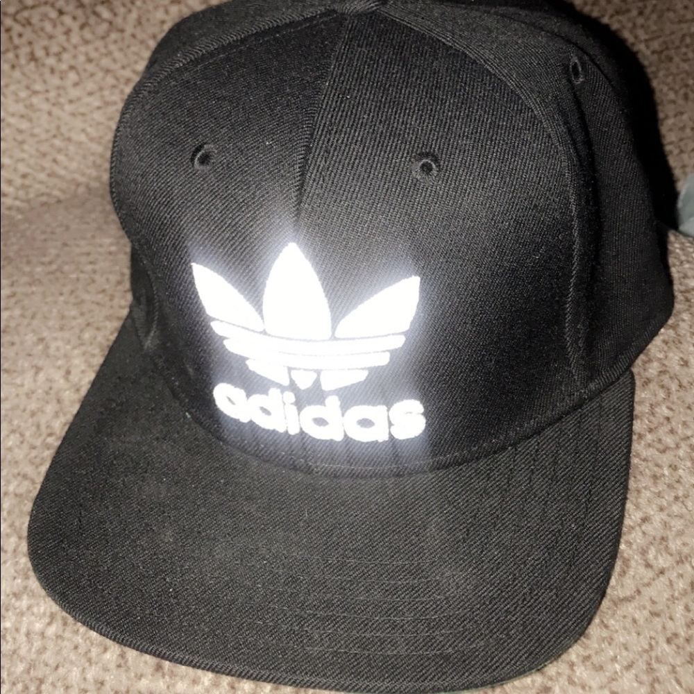 Adidas flat bill hat - new without tags